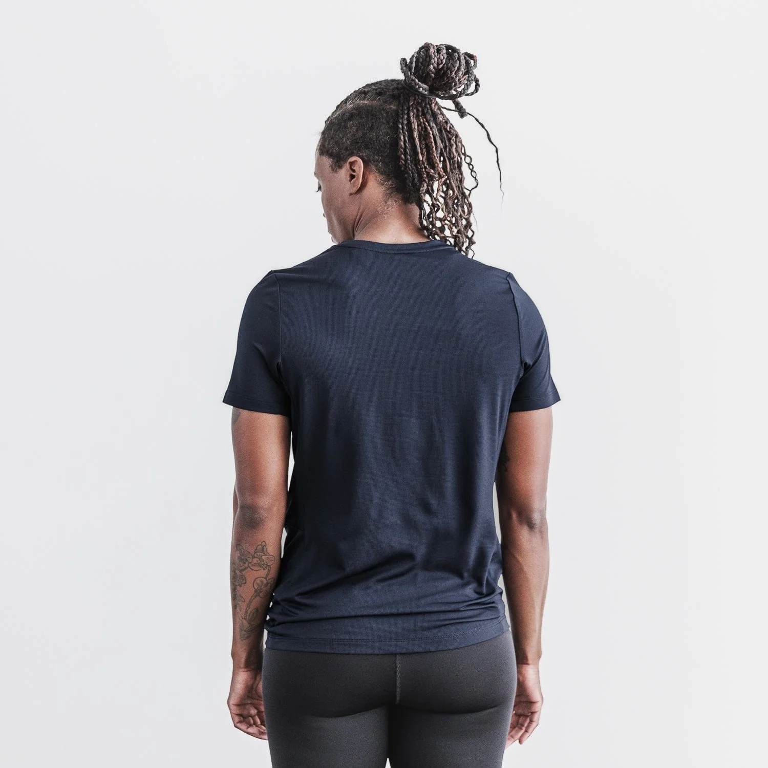 6759-women-s-deltapeak-micro-textured-tee-2.webp Women's Deltapeak® Micro Textured Tee
