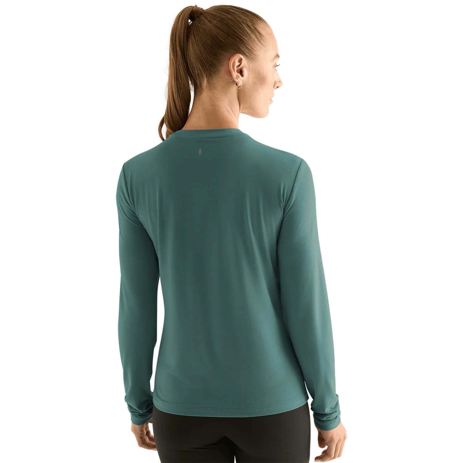 7280-women-s-nobull-long-sleeve-tee-3.webp Women's NOBULL Long Sleeve Tee